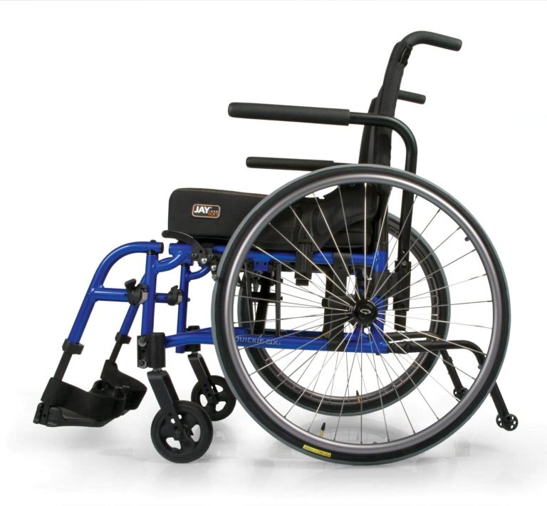 QUICKIE QXi Folding Wheelchair - Image 2